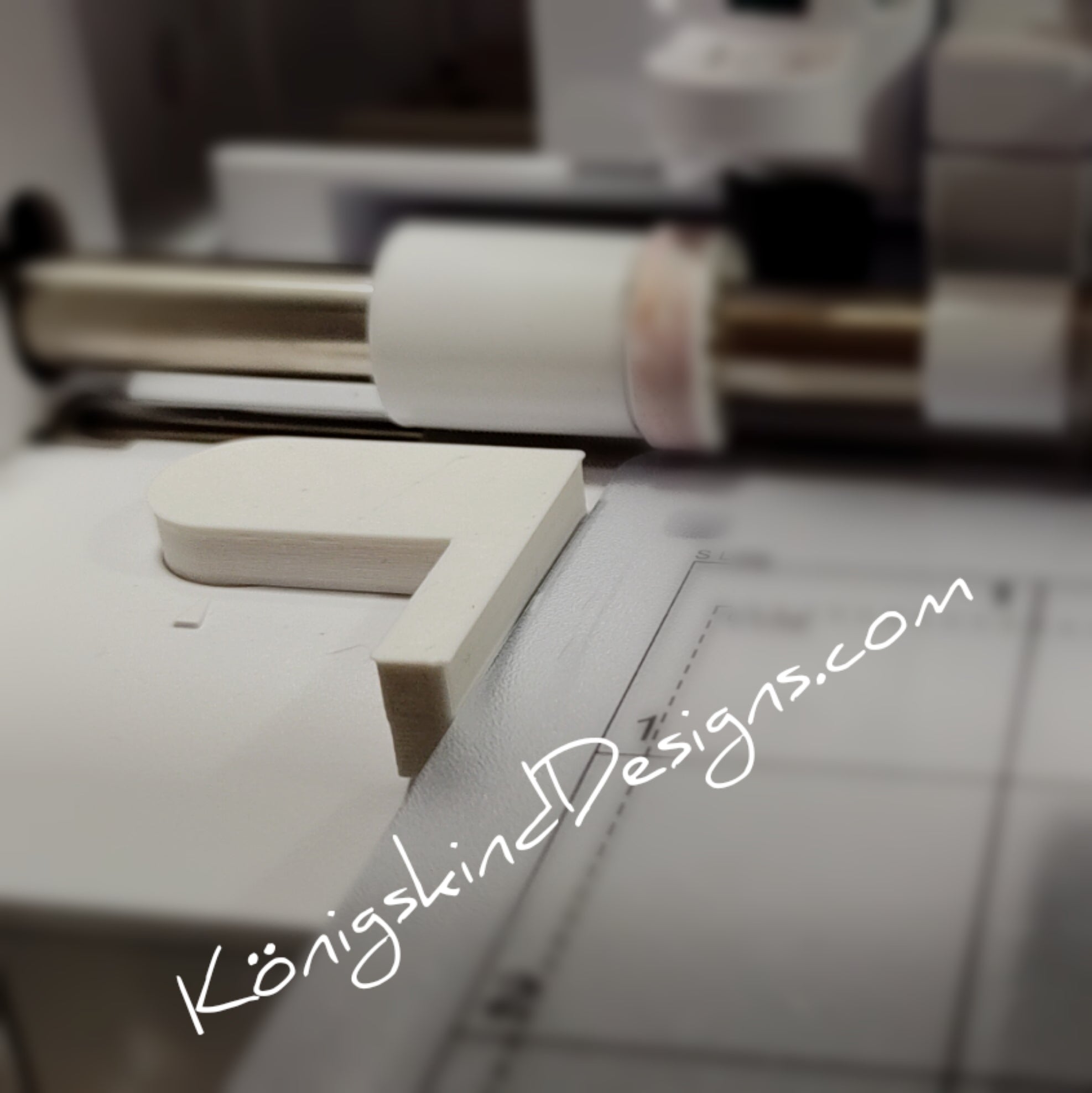 Nie mehr Probleme mit einer Schneidematte und dem Einzug durch unsere Mattenführung