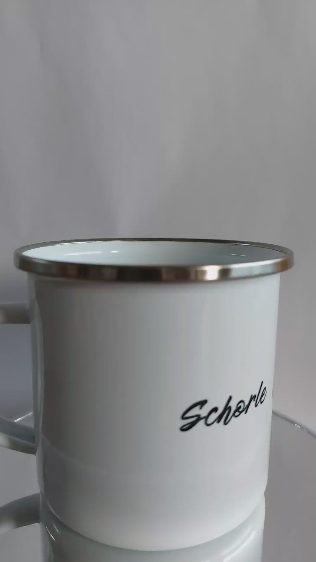 Emaille Tasse "Schorle gibt's später"