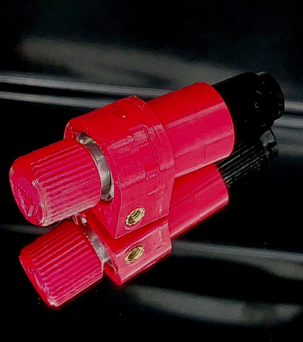 CB09 inklusive Adapter für den Cameo 4 und 5 sowie Portrait 3 in Feuerwehr Rot